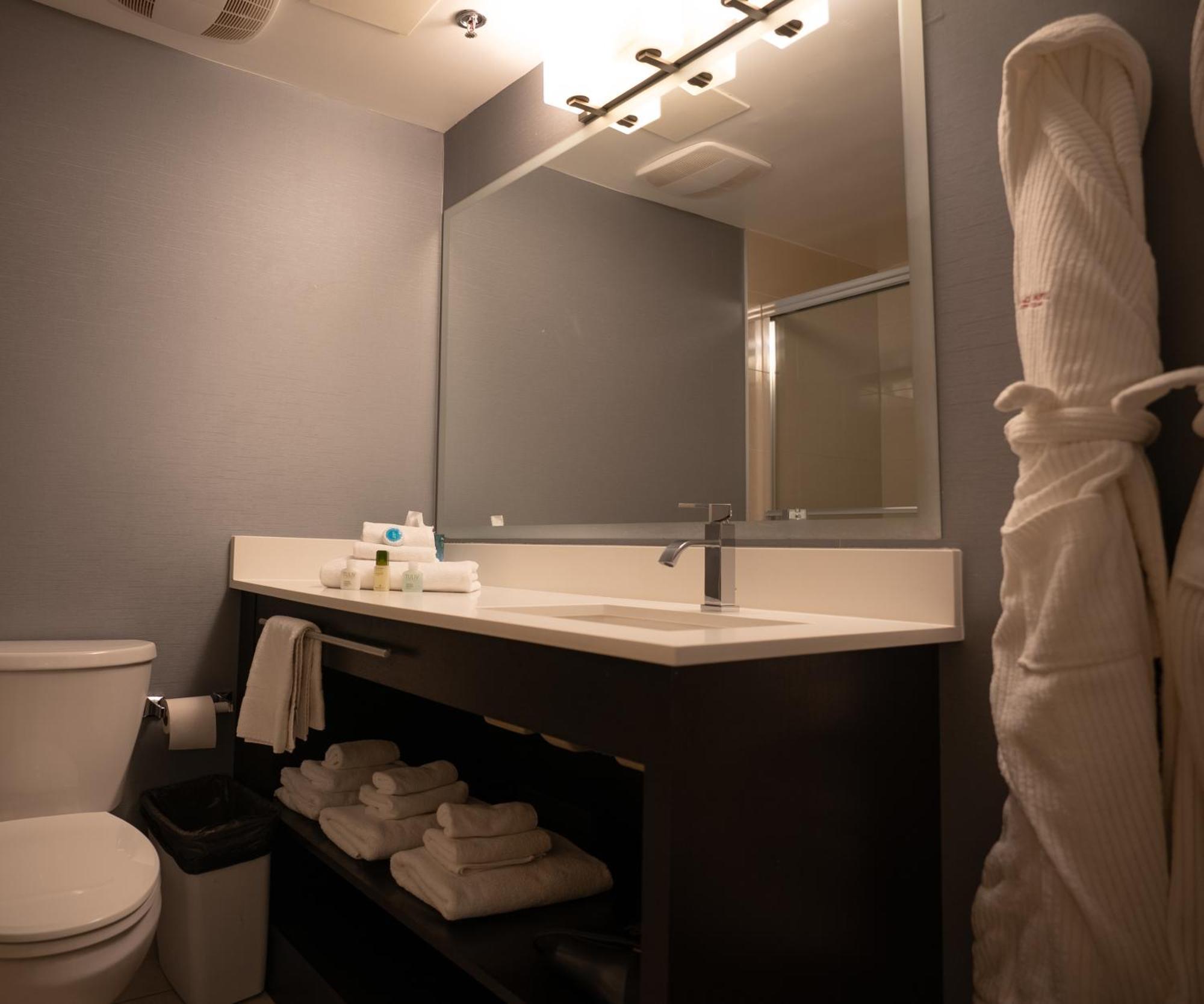 Pinnacle Hotel Уистлер Экстерьер фото